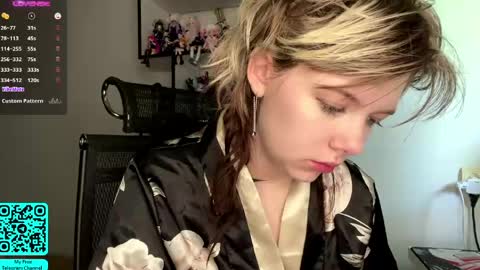 Lilian online show from 05/10/26, 07:13