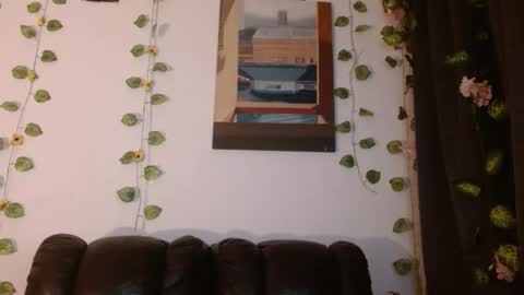 yesica online show from 10/23/25, 08:51