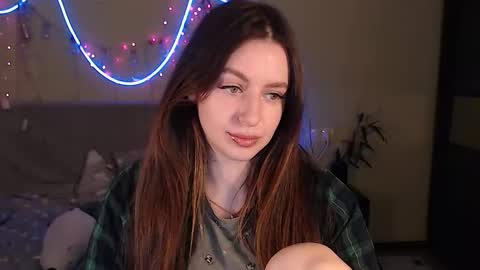 Lilu online show from 10/23/25, 02:22