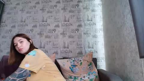 liliawoolf online show from 09/14/25, 06:23