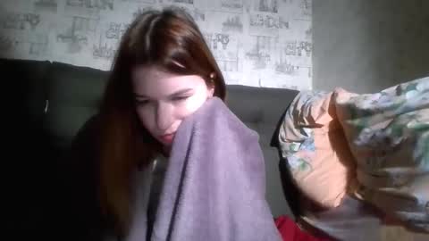 liliawoolf online show from 10/23/25, 06:28