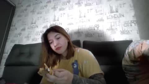 liliawoolf online show from 11/04/25, 07:07