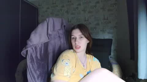 liliawoolf online show from 12/17/25, 06:14