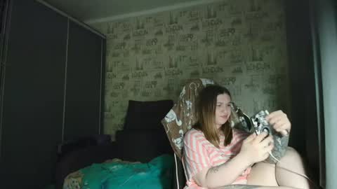liliawoolf online show from 06/15/26, 06:32