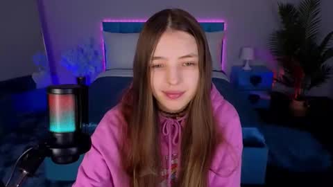 Lili Bakery online show from 11/21/25, 02:43