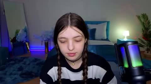 Lili Bakery online show from 03/09/26, 03:54