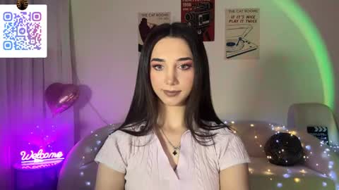 Lina online show from 04/27/26, 10:41