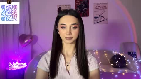 Lina online show from 04/28/26, 02:27