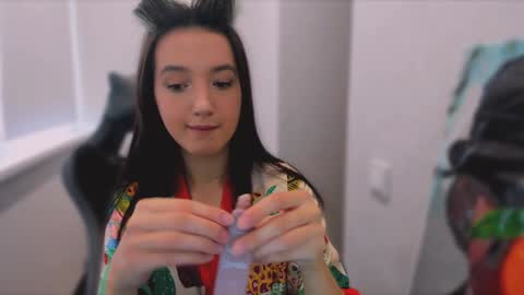 Snapshot of lililaluna chatting on 01/14/25, 09:56 ... online show from 01/14/25, 09:56