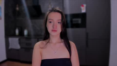 Snapshot of lililaluna chatting on 02/14/25, 07:02 ... online show from 02/14/25, 07:02