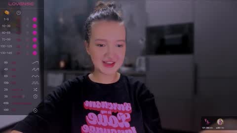 Snapshot of lililaluna chatting on 09/23/25, 06:55 ... online show from 09/23/25, 06:55