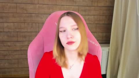 LiliLinn online show from 06/05/26, 04:30