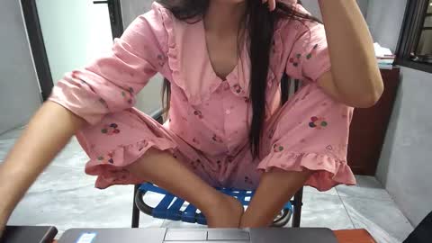 Snapshot of lililove88 chatting on 12/02/25, 12:27 lililove88 online show from 12/02/25, 12:27