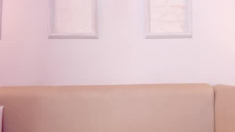 Snapshot of lilily_lv chatting on 09/23/25, 12:35 Lilly online show from 09/23/25, 12:35