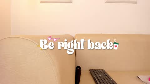 Snapshot of lilily_lv chatting on 09/25/25, 12:25 Lilly online show from 09/25/25, 12:25