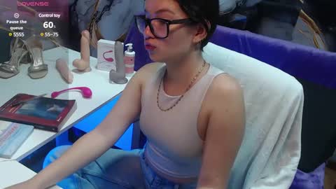 Snapshot of lilimini032 chatting on 03/08/25, 07:20 lilimini online show from 03/08/25, 07:20