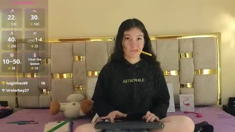 Snapshot of lilimini032 chatting on 02/17/26, 08:15 lilimini online show from 02/17/26, 08:15