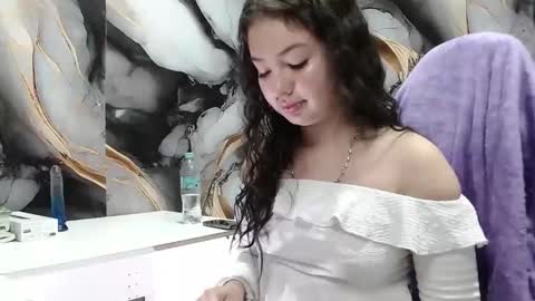 lilimini online show from 05/06/26, 08:36