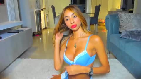 Snapshot of lilipinkette chatting on 04/12/26, 02:38 Lili online show from 04/12/26, 02:38