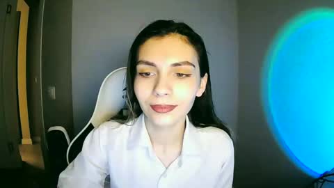 Snapshot of lilirose_x chatting on 12/22/24, 02:38 lilirose online show from 12/22/24, 02:38