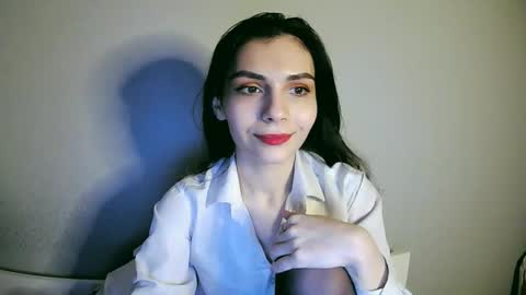 Snapshot of lilirose_x chatting on 01/03/25, 09:57 lilirose online show from 01/03/25, 09:57