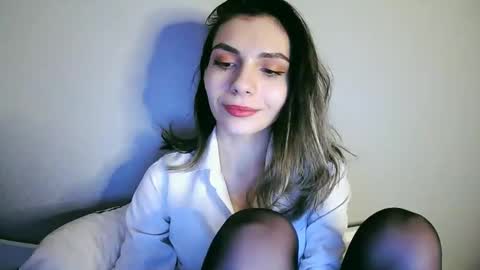 Snapshot of lilirose_x chatting on 01/04/25, 12:59 lilirose online show from 01/04/25, 12:59