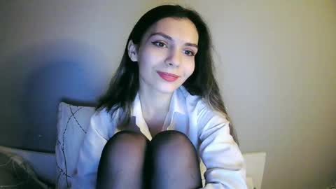 Snapshot of lilirose_x chatting on 01/14/25, 03:15 lilirose online show from 01/14/25, 03:15