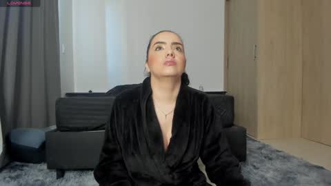 lilirouse online show from 01/11/25, 02:04