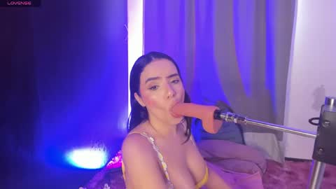 lilirouse online show from 04/25/26, 01:41