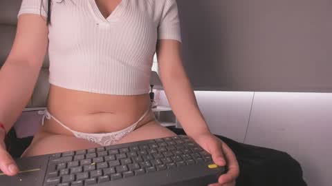 Snapshot of lilit_jade chatting on 01/27/25, 06:41 Lilit online show from 01/27/25, 06:41