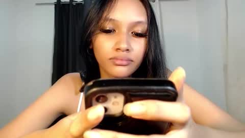 Snapshot of lilit_sensual chatting on 03/04/26, 06:03 Chloe online show from 03/04/26, 06:03