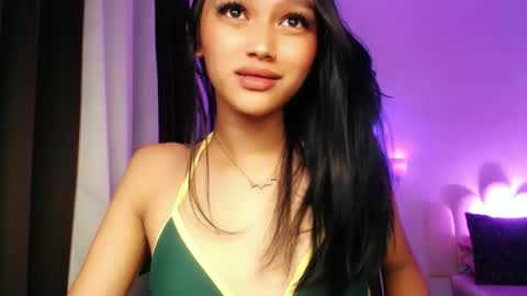 Snapshot of lilit_sensual chatting on 03/18/26, 12:58 Chloe online show from 03/18/26, 12:58