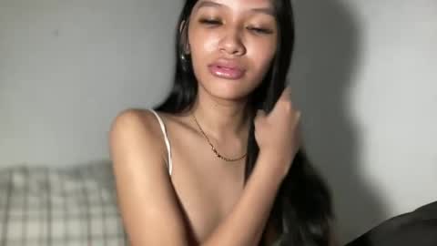 Snapshot of lilit_sensual chatting on 06/18/26, 03:27 Chloe online show from 06/18/26, 03:27