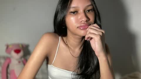 Snapshot of lilit_sensual chatting on 06/25/26, 02:44 Chloe online show from 06/25/26, 02:44