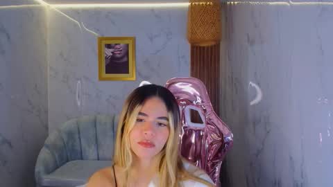 Lilith  online show from 09/19/25, 02:18