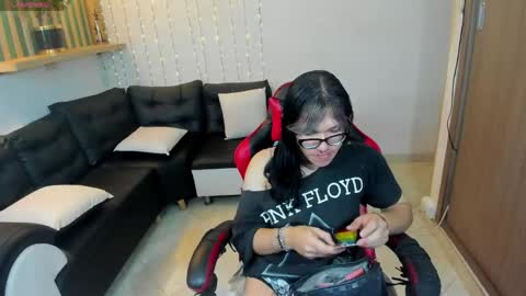 lilith  online show from 05/01/26, 11:15