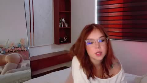 Lilith Bonheur online show from 06/11/26, 12:32