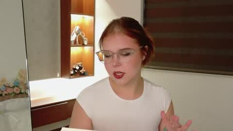 Lilith Bonheur online show from 06/27/26, 10:04