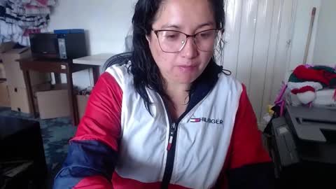 Laura lopez online show from 12/20/24, 02:16