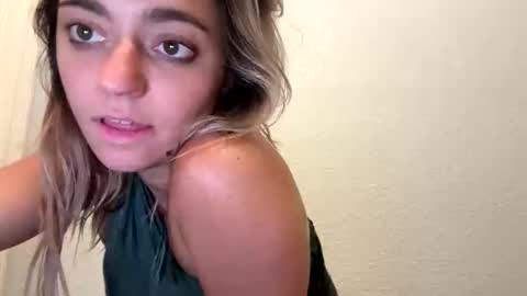 lilith_luv444 online show from 05/08/26, 06:08