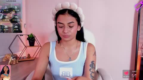 Snapshot of lilith_petit_ chatting on 01/09/26, 01:36 Lili petit online show from 01/09/26, 01:36