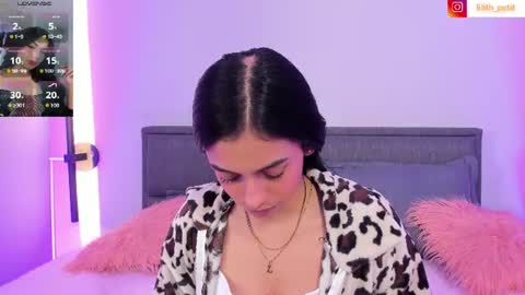 Snapshot of lilith_petit_ chatting on 07/22/26, 01:14 Lili petit online show from 07/22/26, 01:14
