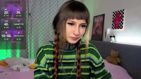 lilith_poison online show from 12/20/25, 06:15