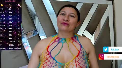 liliINDEPENDENT MODEL online show from 10/02/25, 08:49