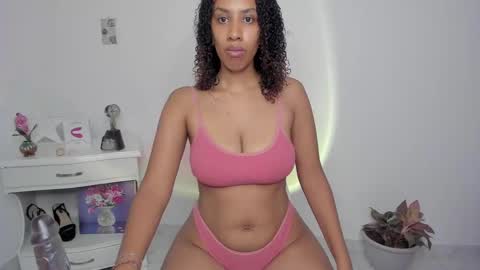 Alejandra  online show from 03/09/25, 04:49