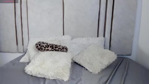 Snapshot of lilithdry chatting on 03/25/26, 01:22 Lilith online show from 03/25/26, 01:22