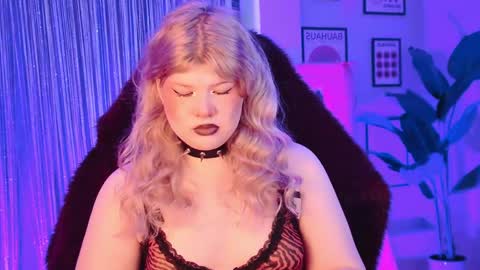 LilithNelson online show from 04/28/26, 02:21
