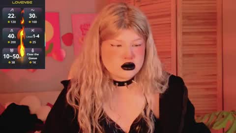 LilithNelson online show from 05/06/26, 01:03