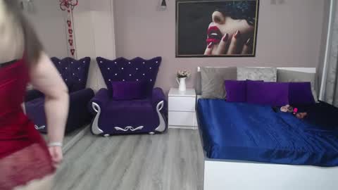 Snapshot of lilithreys chatting on 04/19/26, 04:01 lilithreys online show from 04/19/26, 04:01