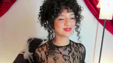 Snapshot of lilithsteinberg chatting on 10/10/25, 07:35 jessi 3 online show from 10/10/25, 07:35